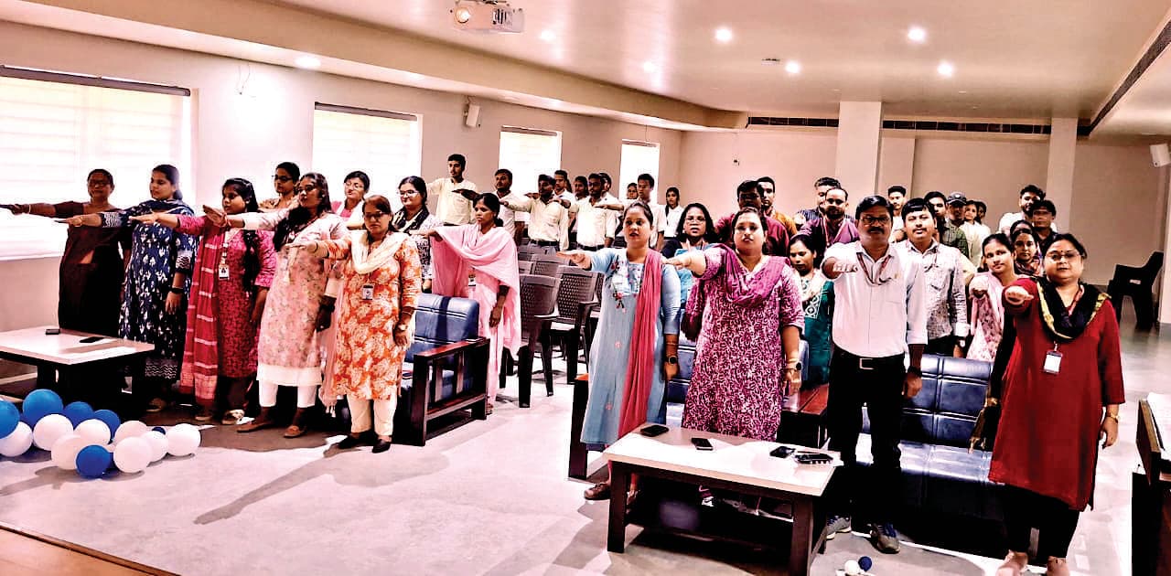 East Singhbhum News : सरदार पटेल के आदर्शों पर चल कर राष्ट्र की अखंडता के लिए समर्पित रहें : डॉ शिवचंद्र