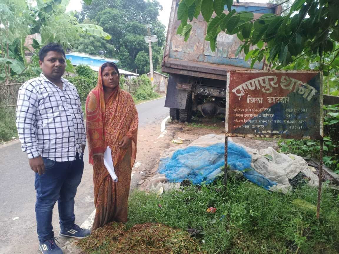 टाटी लगाने के विवाद में मारपीट, मामला थाना पहुंचा