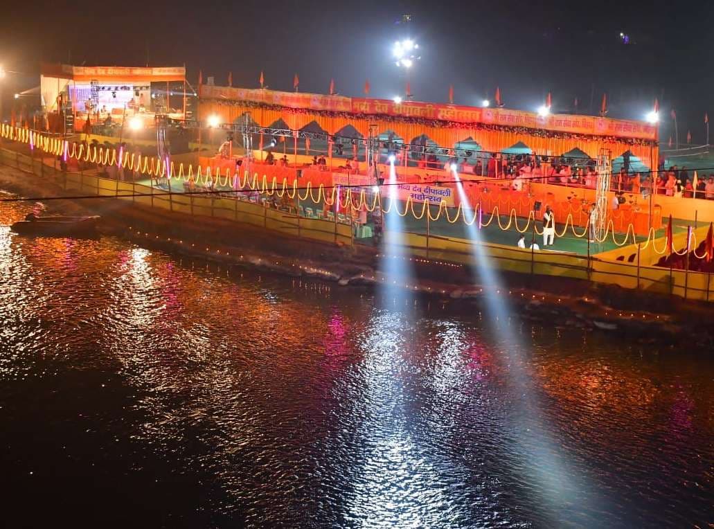 देव दीपावली : पांच नवंबर को जगमग करेगा सौरा नदी तट, तैयारी में जुटे श्रीराम सेवा संघ
