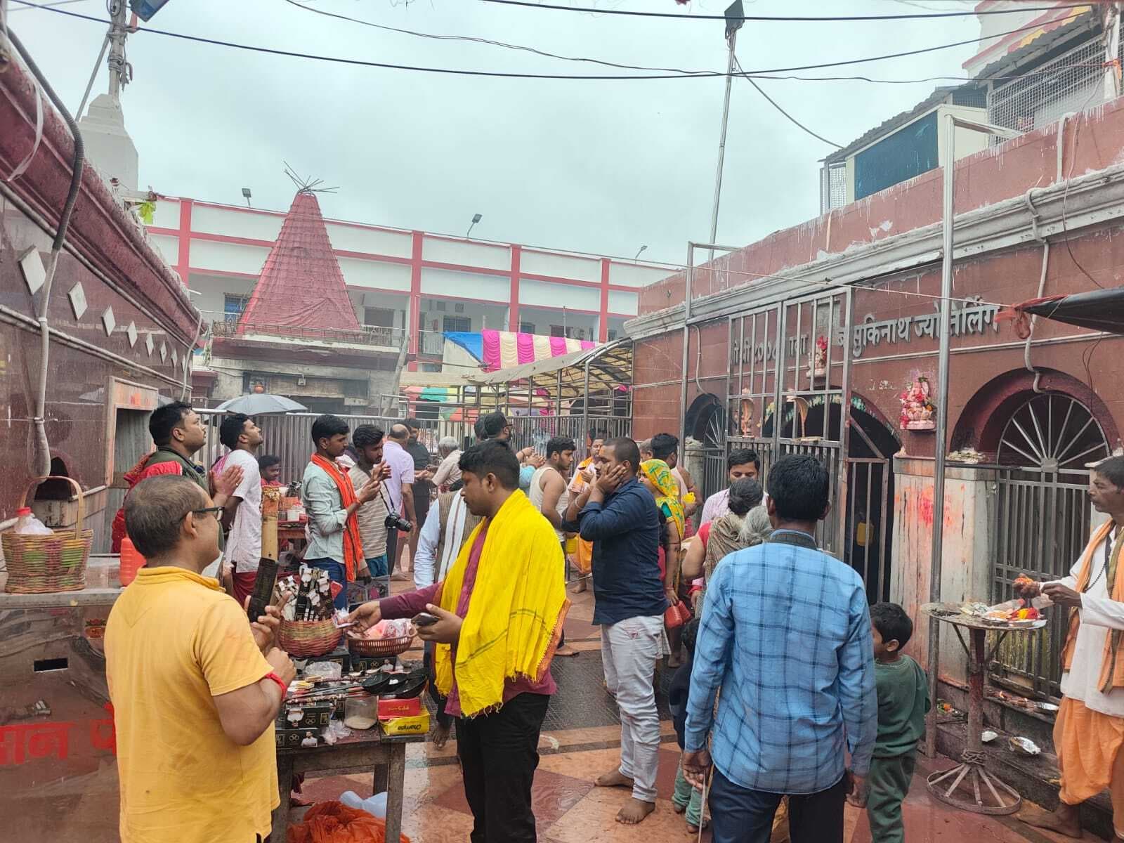 45 हजार श्रद्धालुओं ने किया फौजदारीनाथ को जलार्पण