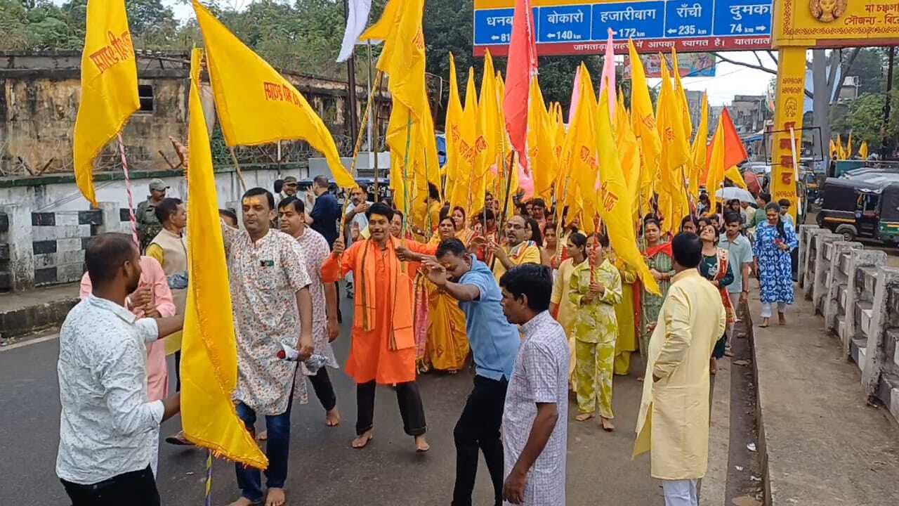 श्री श्याम बाबा के जन्मोत्सव पर शहर में निकली निशान यात्रा