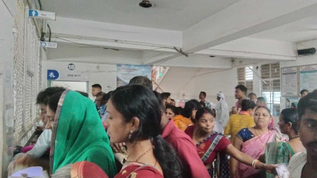 Madhubani News : मोंथा चक्रवात के प्रकोप से चौथे दिन भी लोगों को नहीं मिली राहत