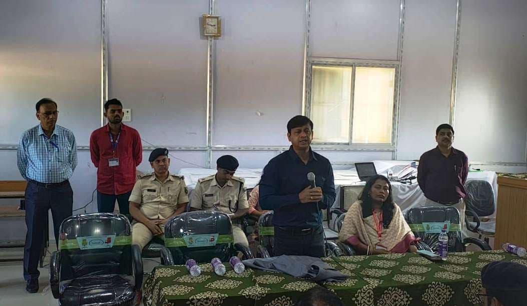 बिहार चुनाव 2025 : निष्पक्ष, शांतिपूर्ण व भयमुक्त चुनाव को लेकर पूरी तरह रहें तैयार : प्रेक्षक