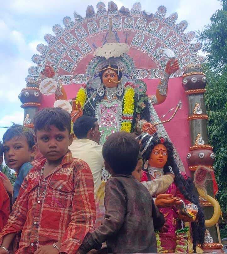 मां जगधात्री को दी गयी अश्रुपूर्ण विदाई