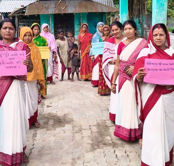 सेविकाएं चला रही हैं मतदाता जागरूकता अभियान