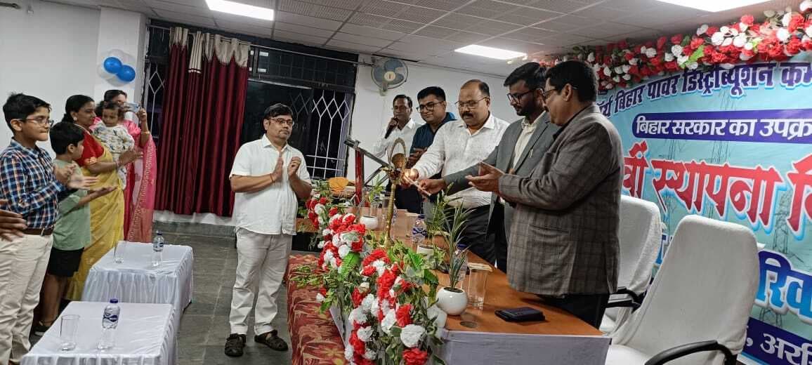 जिले में बिजली की उपलब्धता पहले की तुलना में बेहतर : डीएम