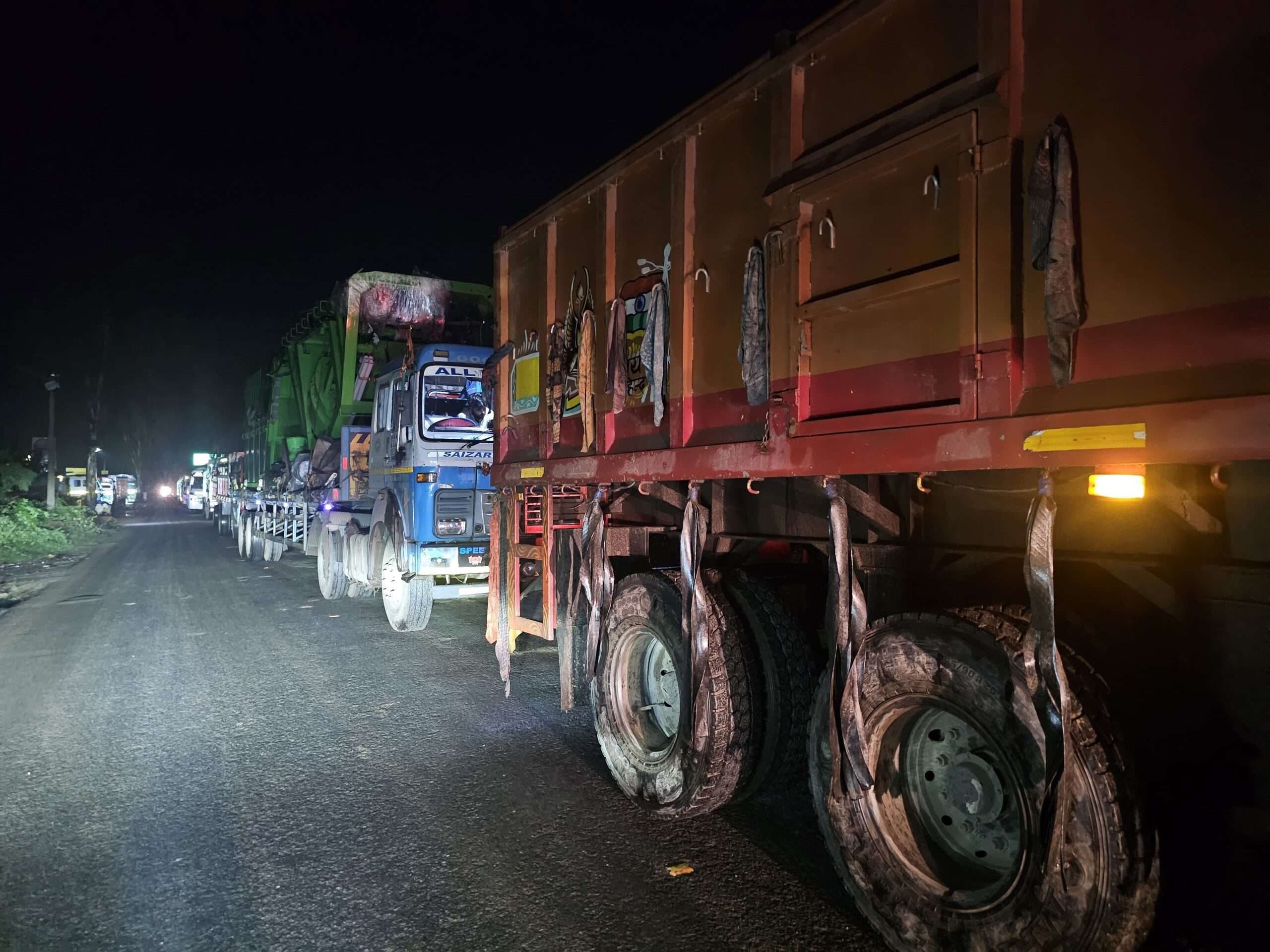 खड़गपुर-जमुई मुख्य मार्ग एनएच-333 पर गंगटा जंगल में घंटों तक लग रहा महाजाम