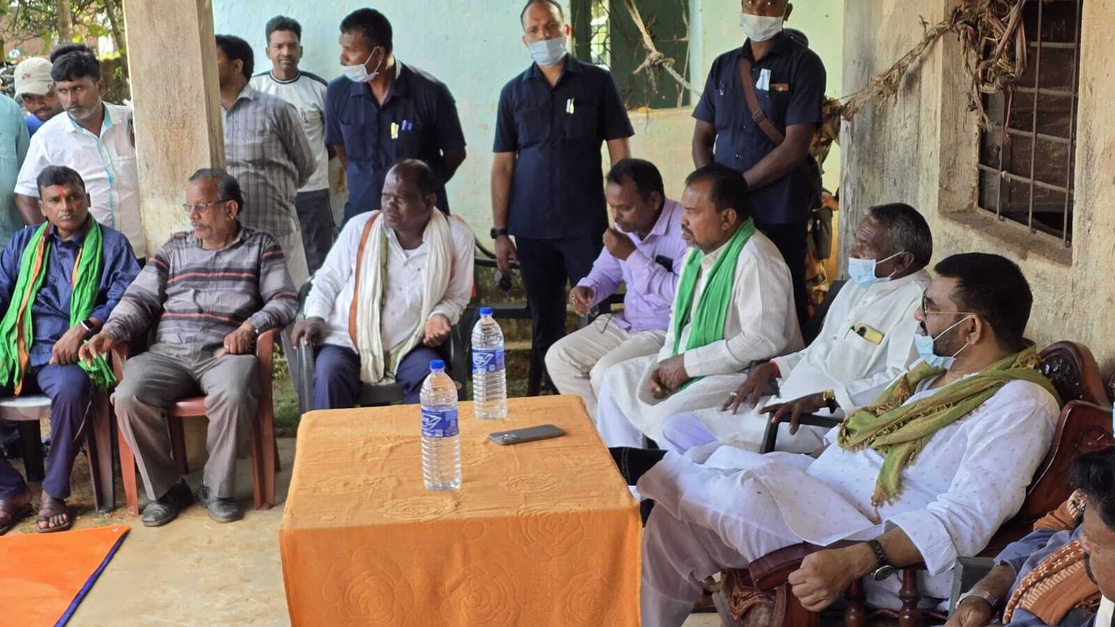 कुंए में मिले दो किशोरियों के शव मामले का पुलिस करें उद्भेदन : मंत्री