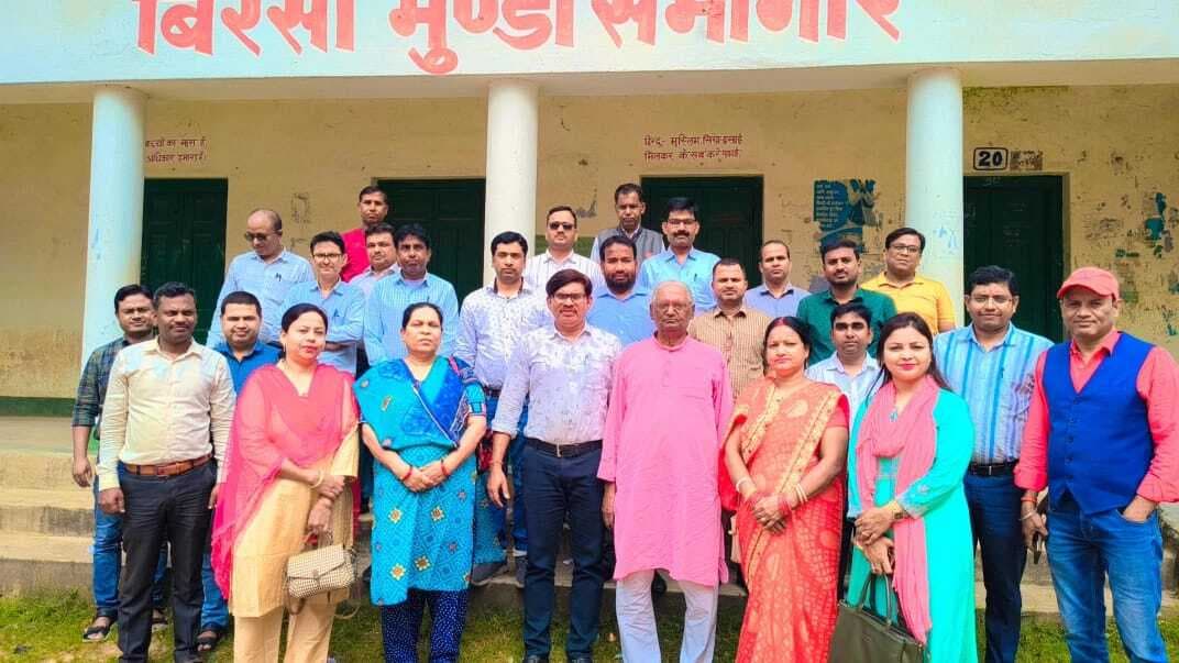 Giridih News :झारखंड माध्यमिक शिक्षक संघ जिला कार्यकारिणी की बैठक में कई निर्णय