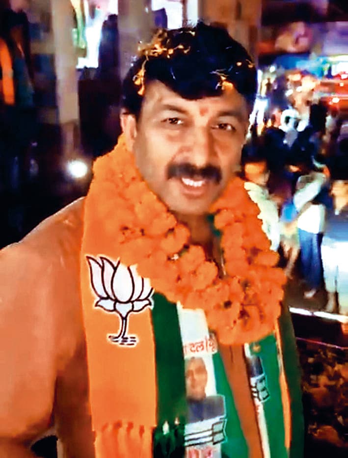 BUXAR Election News : केसठ में मनोज तिवारी ने एनडीए प्रत्याशी के समर्थन में किया रोड शो