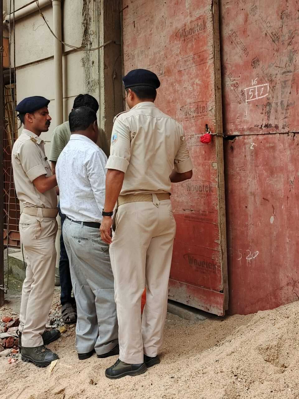 Jamshedpur News : रविवार के दिन चल रहा था निर्माण कार्य, जेएनएसी ने धातकीडीह की दो अवैध भवनों को किया सील