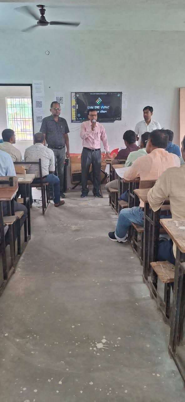 सुपौल में विधानसभा चुनाव को लेकर मतदान कर्मियों का प्रशिक्षण जारी