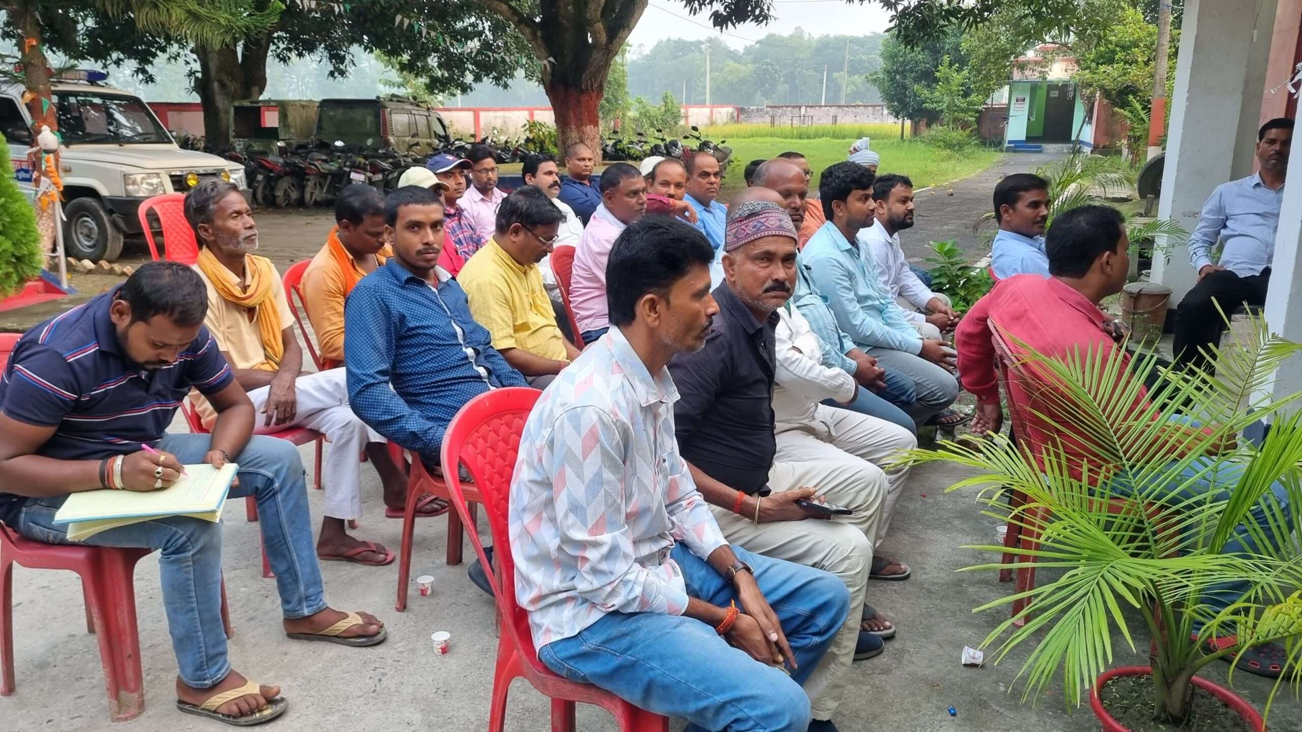 बिना अनुमति के वाहनों पर बैनर-पोस्टर लगाने पर प्रतिबंध