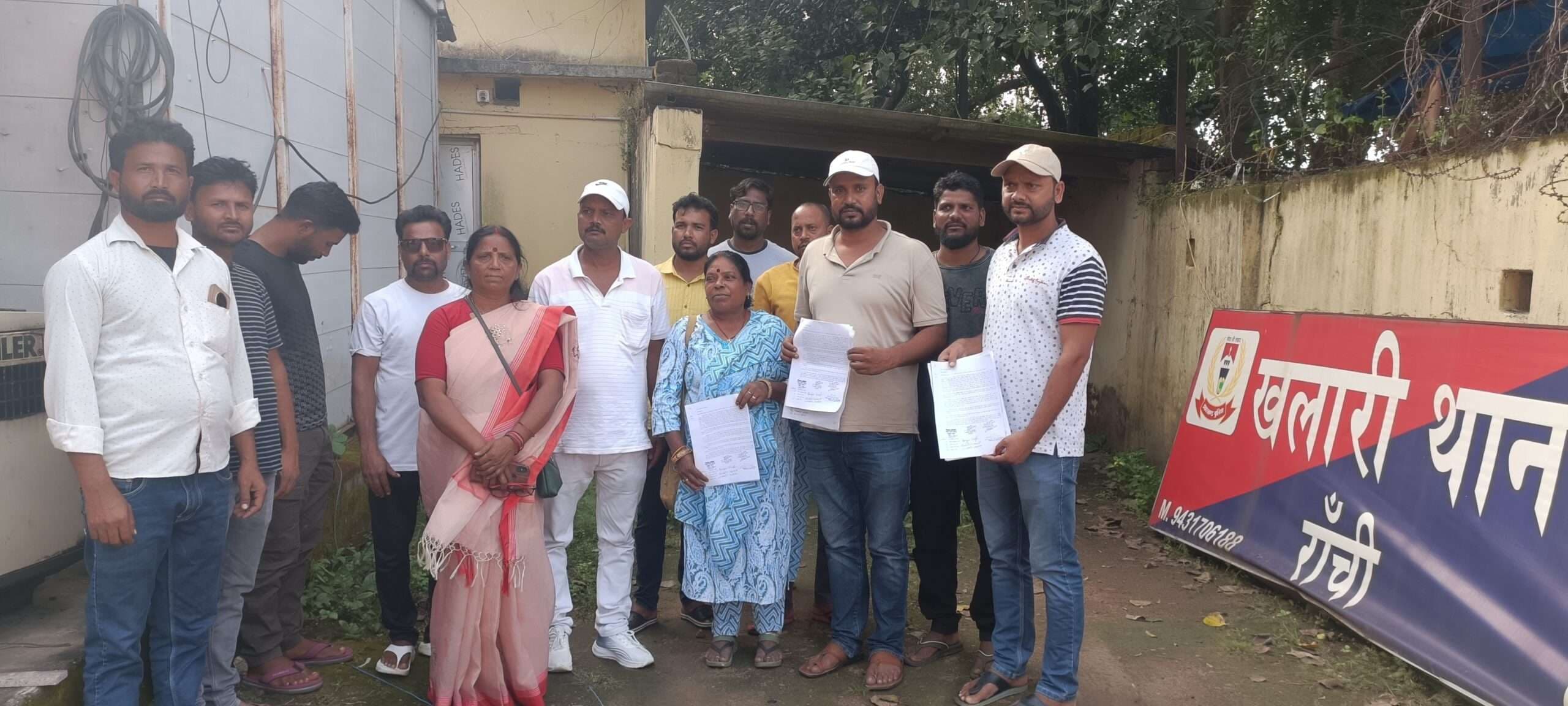 पंचायत ने दी छह नवंबर से खुद स्लरी उठाव की चेतावनी