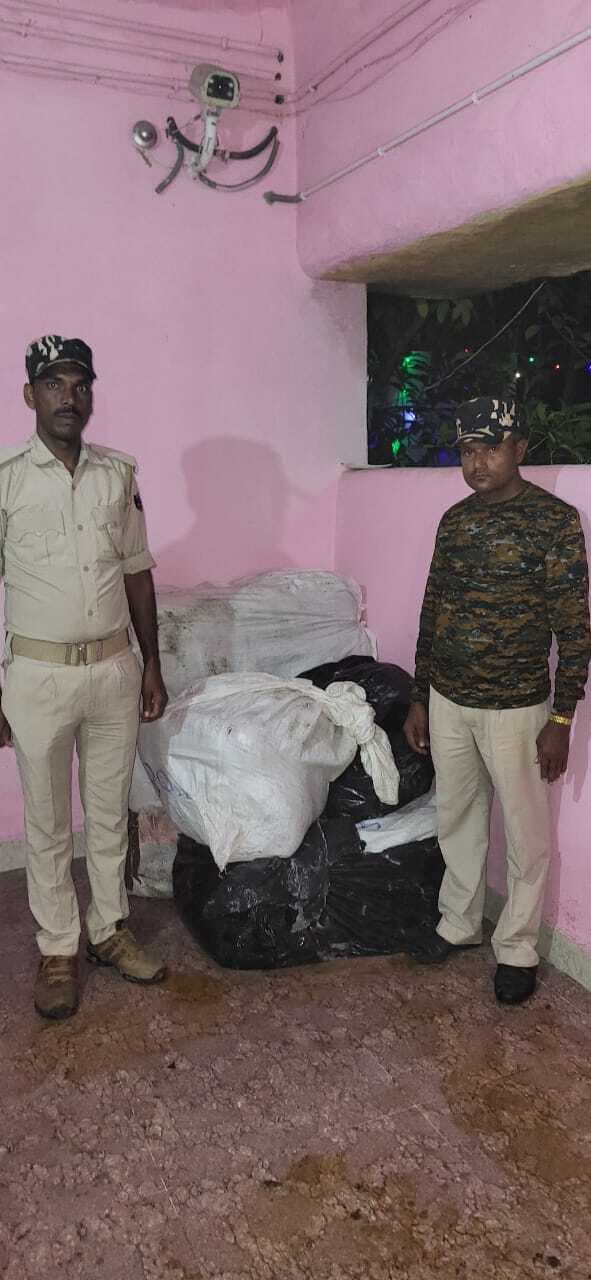 169 किलो गांजा जब्त, तस्कर फरार