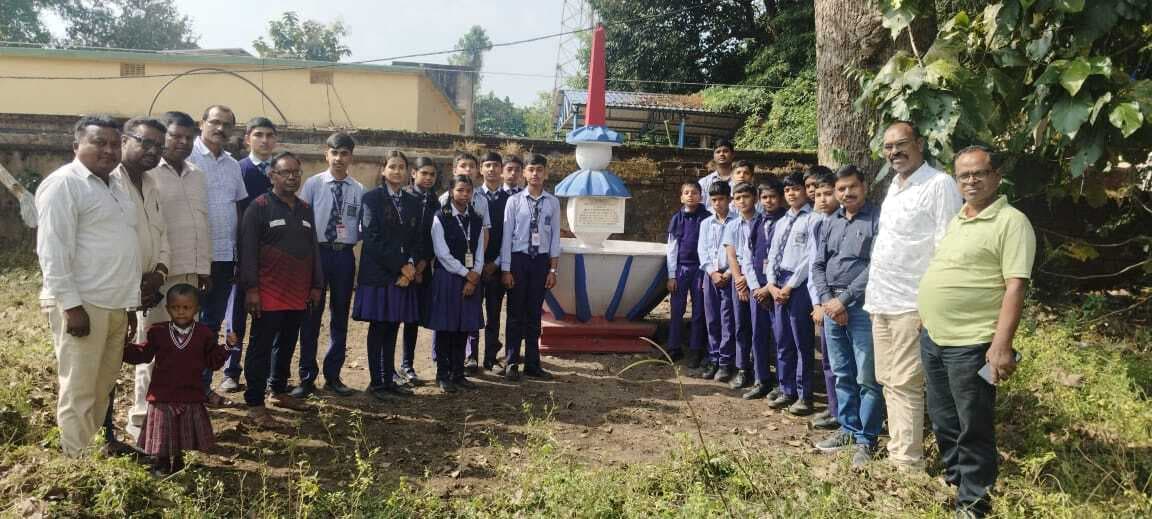 मैक्लुस्कीगंज डे पर किये गये कई कार्यक्रम