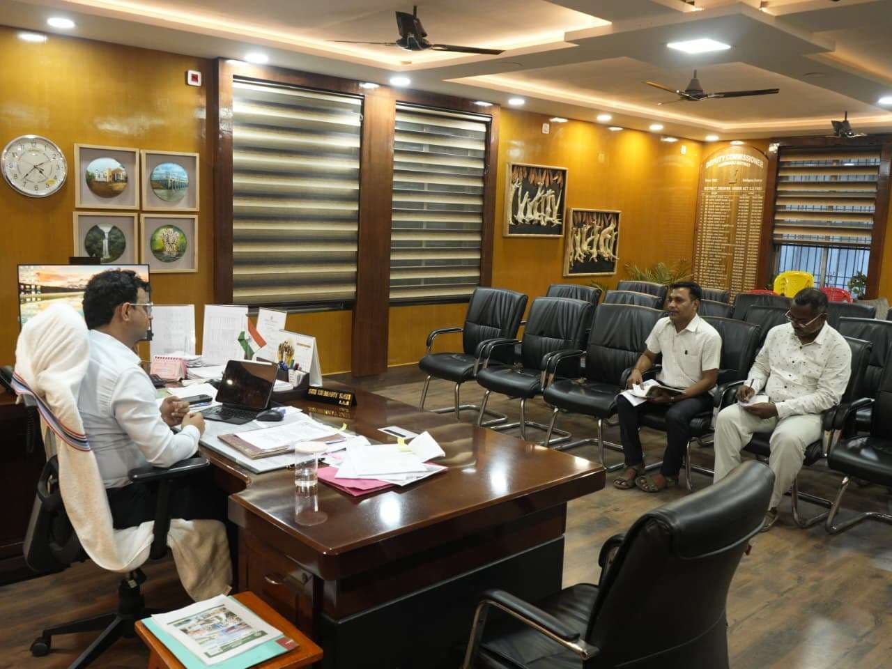 ग्रामीण व जनजातीय समुदायों के सशक्तिकरण पर दिया गया जोर