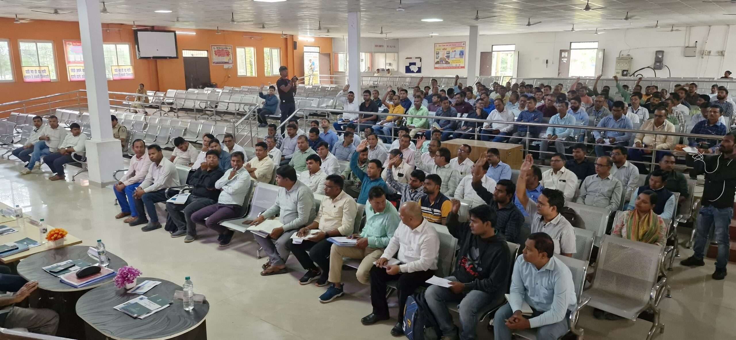 bihar election 2025 : ईवीएम-वीवीपैट पर हैंड्स ऑन ट्रेनिंग, स्वच्छ व निर्भीक मतदान का लिया संकल्प