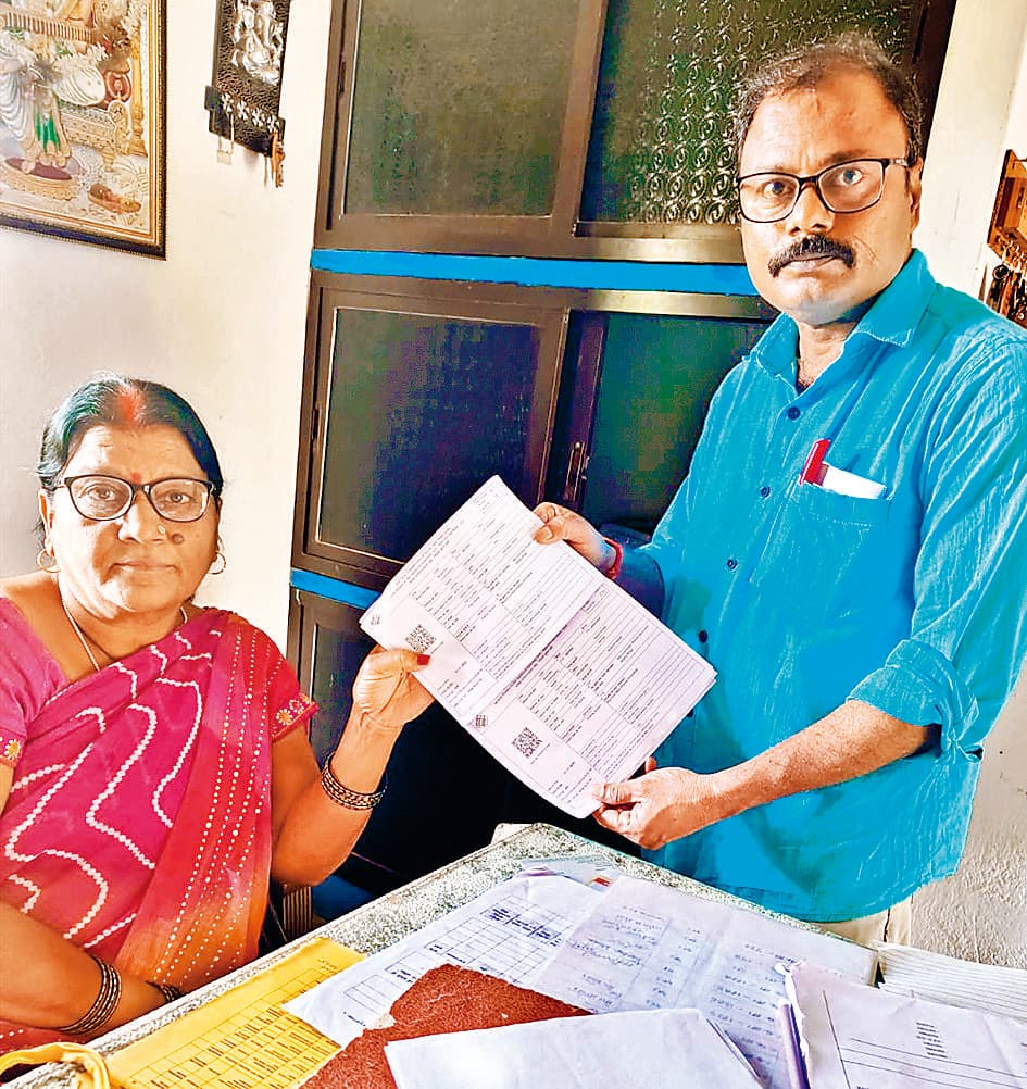 Jehanabad Election News : जहानाबाद में मतदाता पर्ची का घर-घर वितरण शुरू