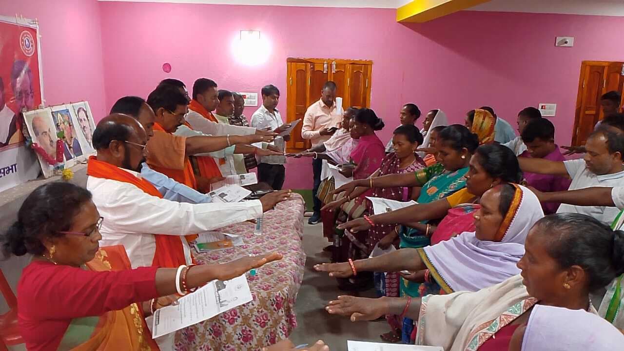 आत्मनिर्भर भारत सिर्फ नारा नहीं, नागरिकों को सशक्त बनाने का संकल्प है : दुर्गा मरांडी