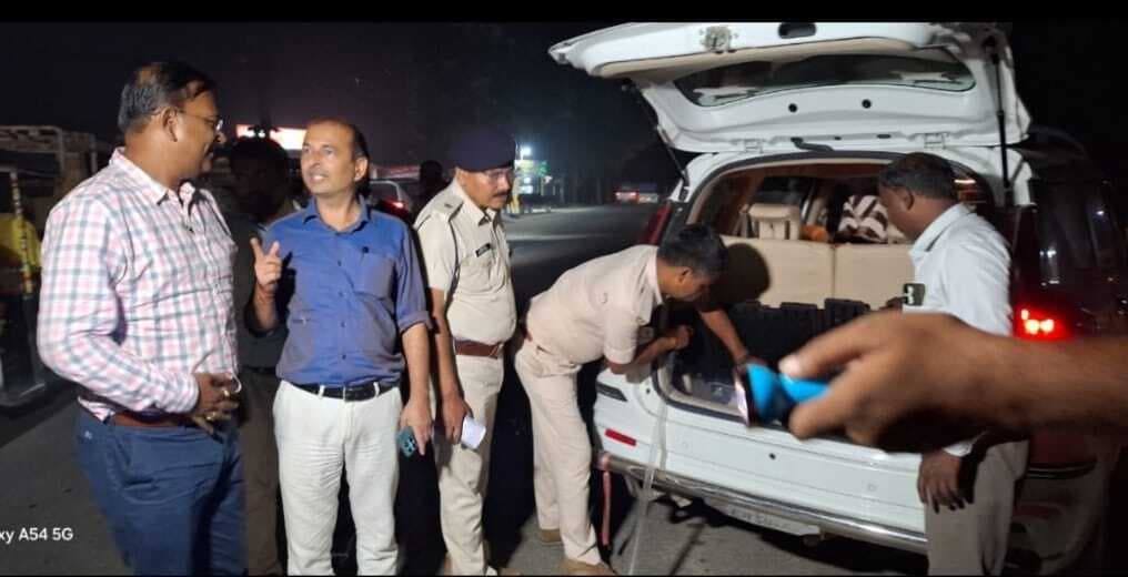 डहरिया में चलाया गया वाहन चेकिंग अभियान