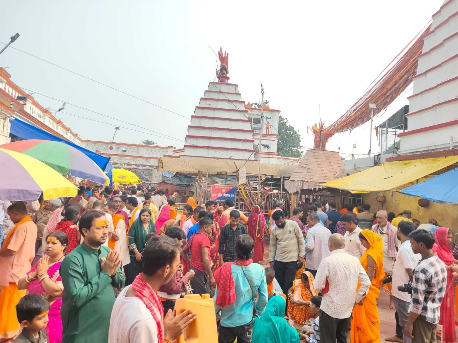 50 हजार श्रद्धालुओं ने की फौजदारीनाथ को जलार्पण