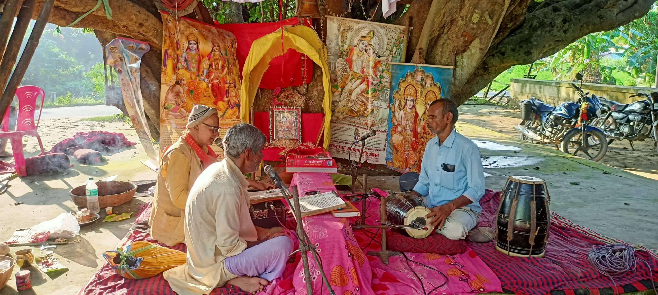 Madhubani News : बटुक भैरव स्थान में अखंड रामायण पाठ शुरू