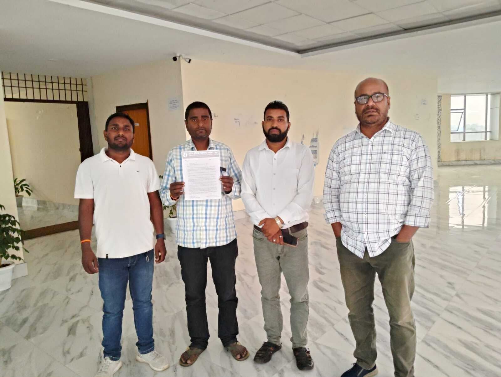 Giridih News: डीडीसी से मिली फॉरवर्ड ब्लॉक की टीम