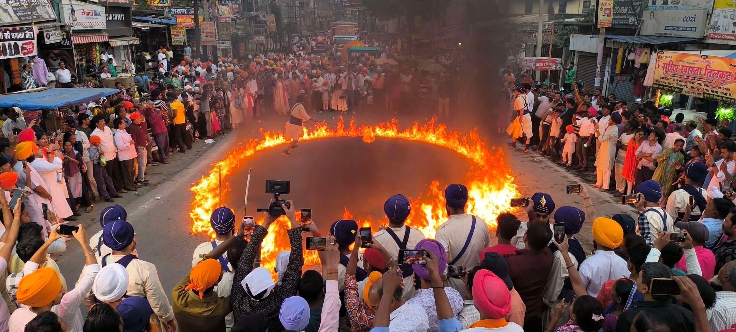 Giridih News: नानक नाम चढ़दी कला, तेरे भाने सर्वत दा भला...