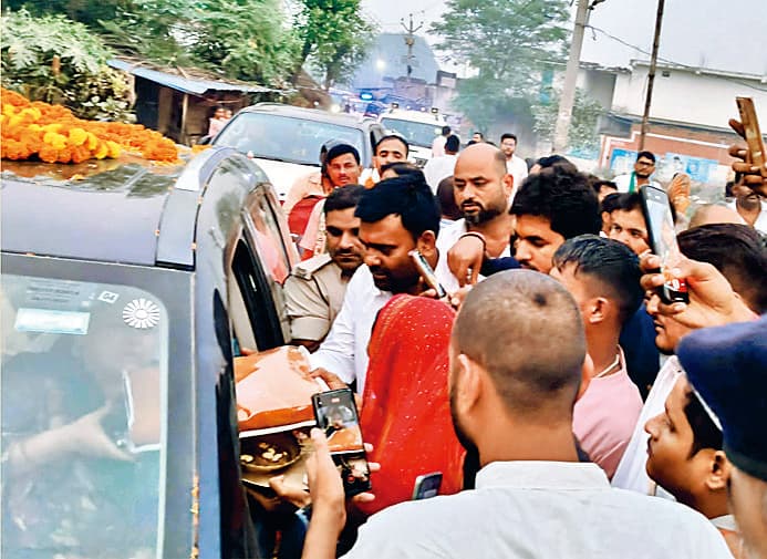 Hajipur Election News : राघोपुर में मीसा भारती का रोड शो तेजस्वी यादव के पक्ष में मांगा वोट