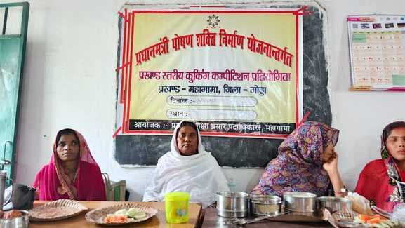 12 संकुलों के रसोइयों ने तैयार किया पौष्टिक और स्वादिष्ट भोजन