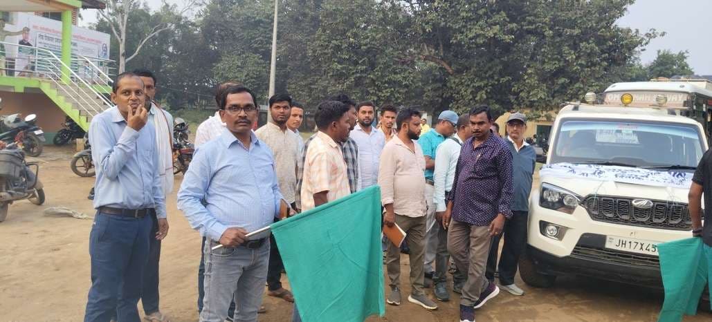 400 आदिवासियों का जत्था लुगु बाबा के दर्शन के लिए बोकारो रवाना