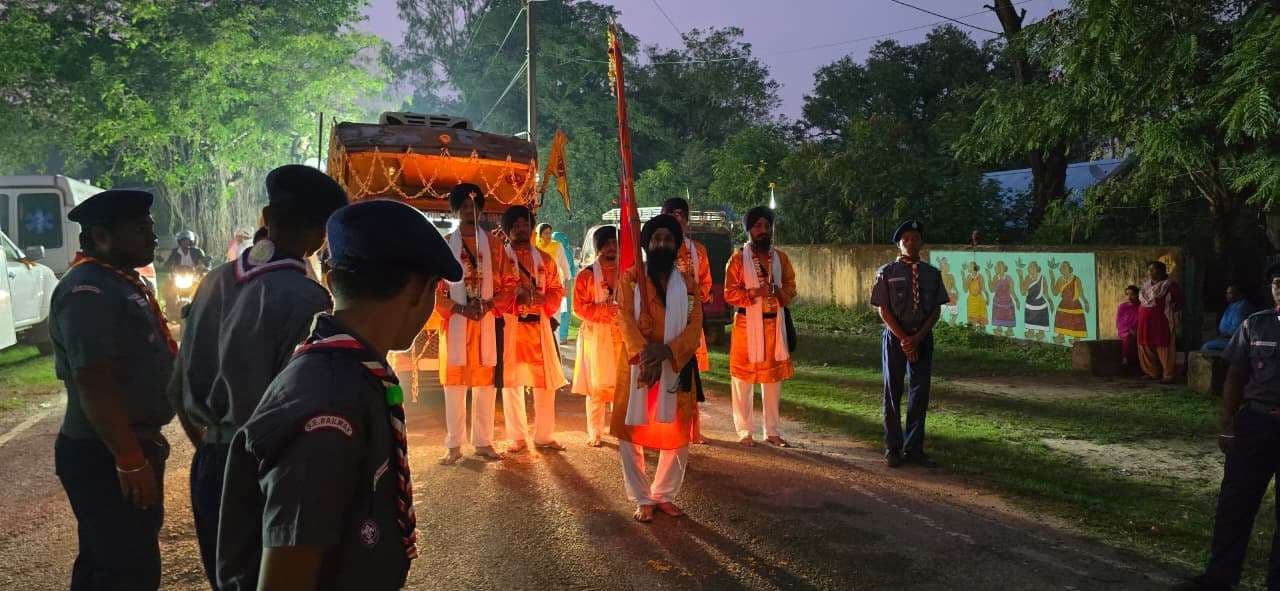 Chaibasa News : ''''जो बोले सो निहाल, सत श्री अकाल’ के जयघोष से गूंजा शहर