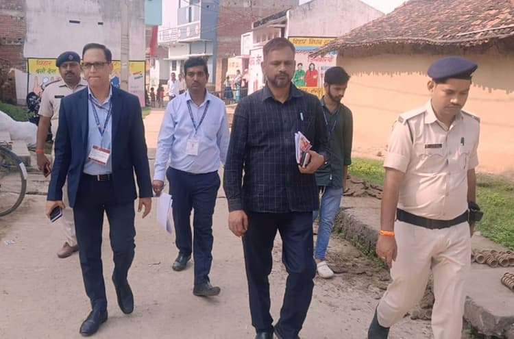 निर्वाचन व्यवस्था में लापरवाही बरते, तो होगी सख्त कार्रवाई : प्रेक्षक