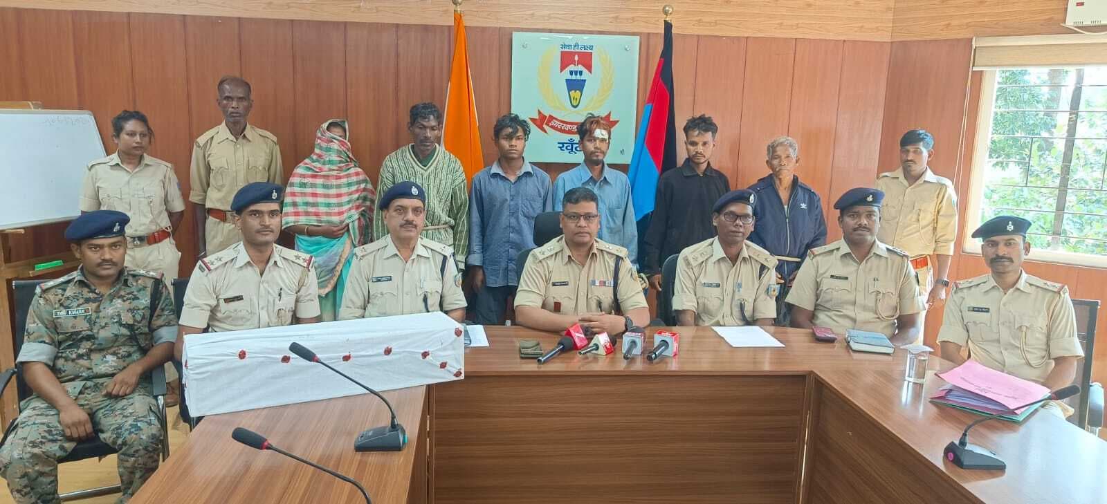 थाना प्रभारी पर हमला करने के आरोप में महिला सहित छह गिरफ्तार