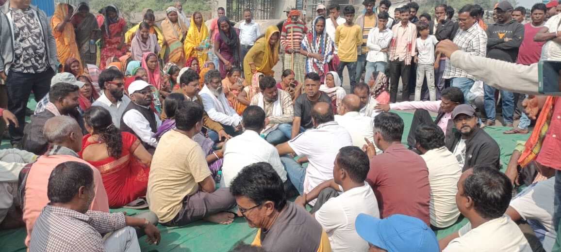 40 लाख मुआवजा देने के लिखित आश्वासन के बाद चालू हुआ काम