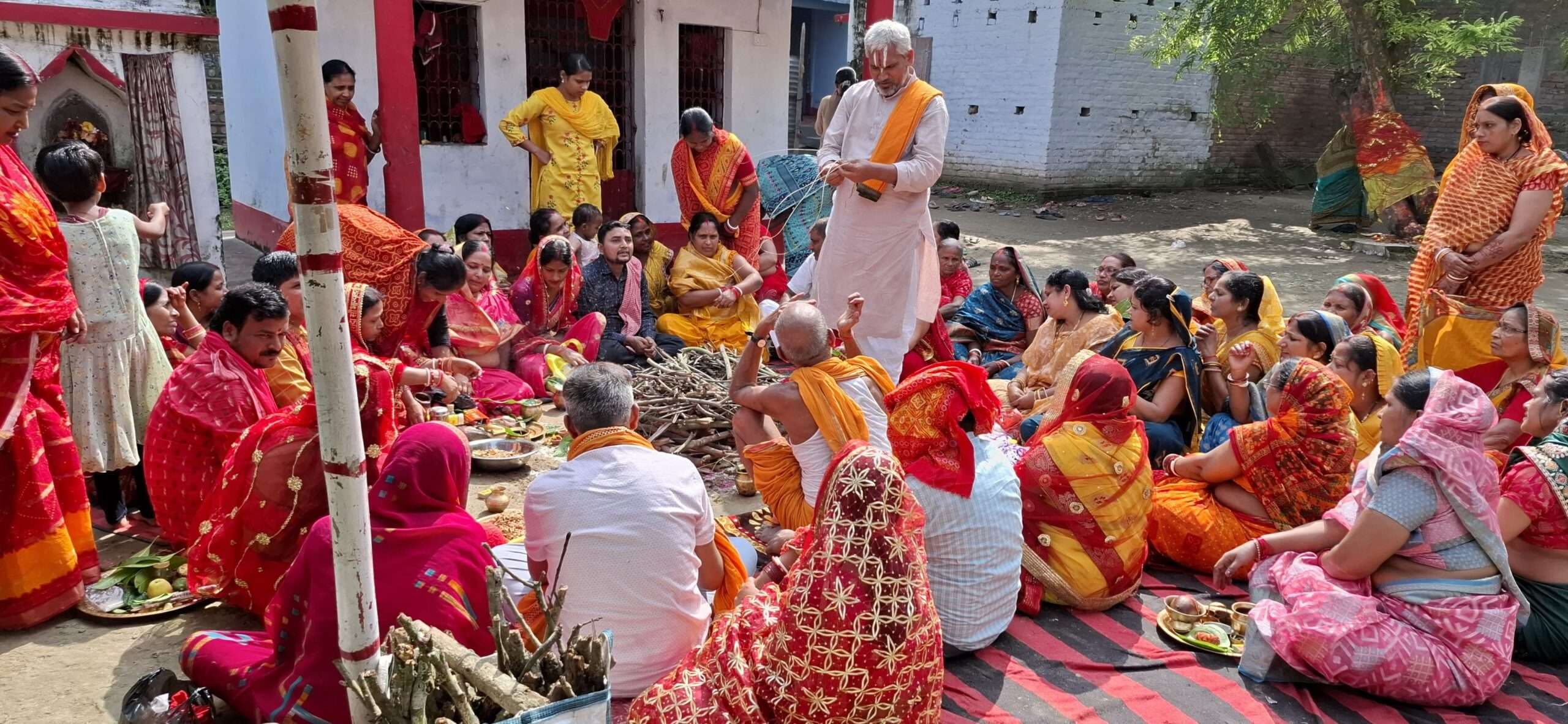 हर दिन करें भगवान का दर्शन, मिलेगी शांति, आचार्य