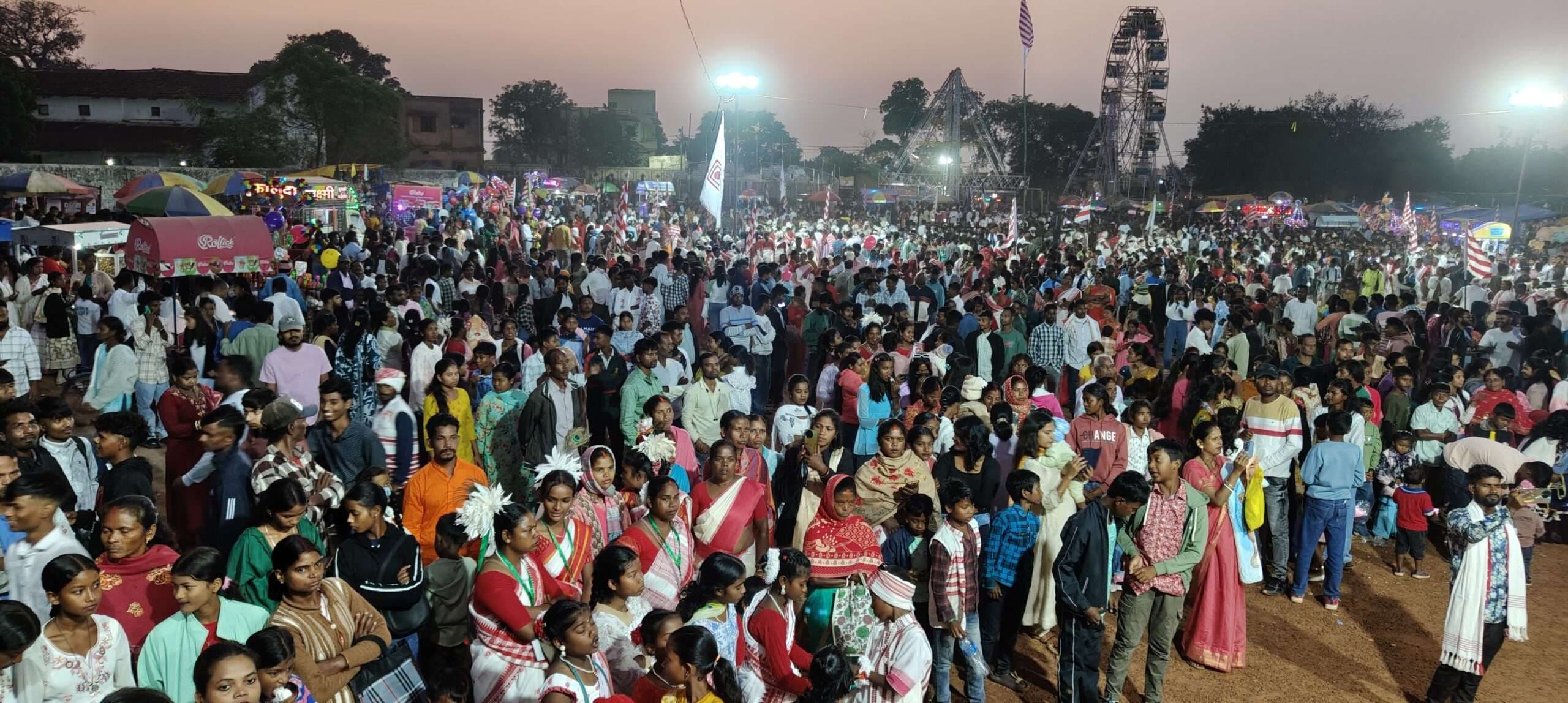 देश के आदिवासियों को एक मंच पर लाना चाहते थे कार्तिक बाबू : गीताश्री