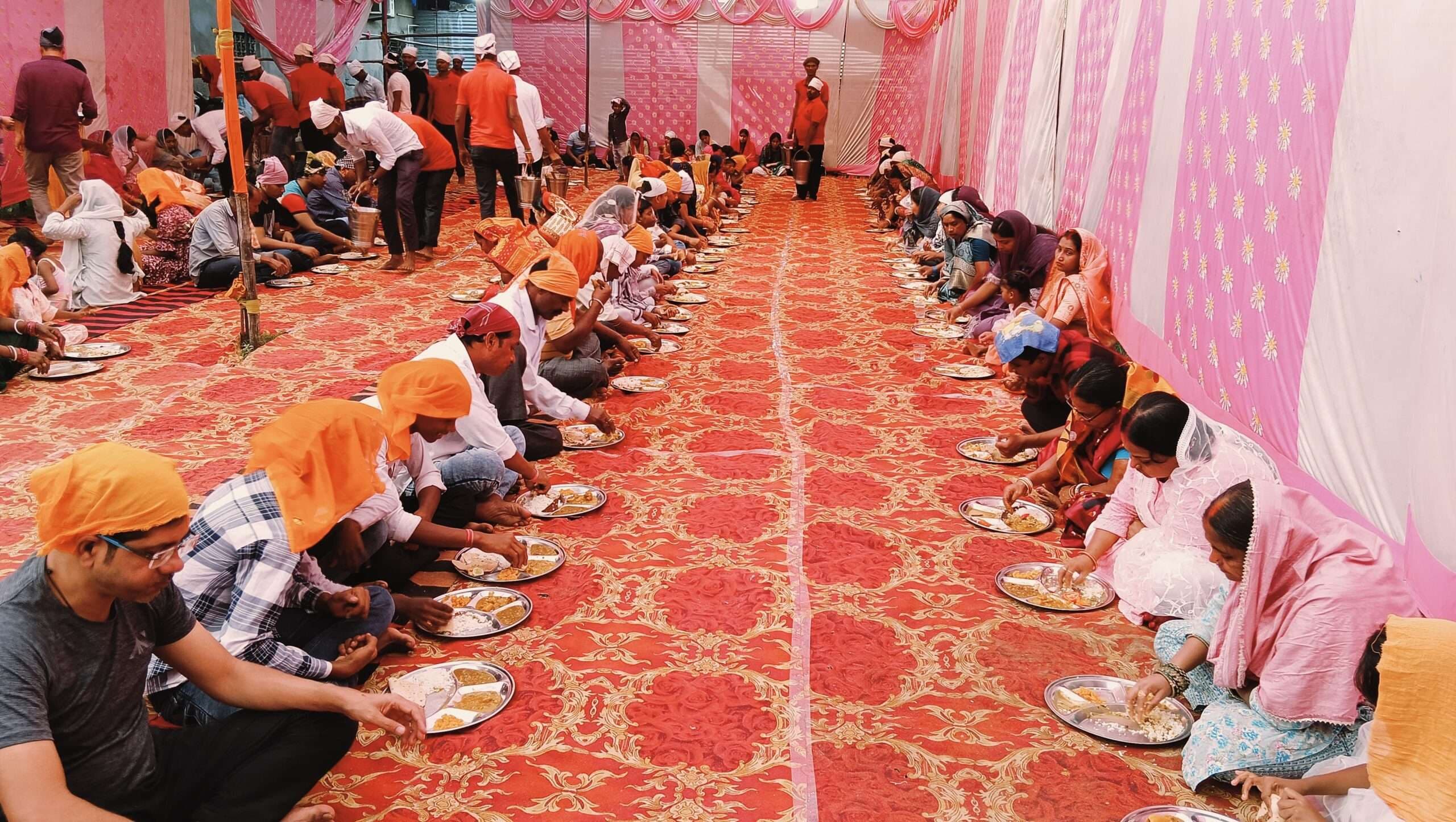 Chaibasa News : कीर्तन और लंगर के साथ श्रद्धापूर्वक मना गुरुनानक देव का प्रकाशोत्सव