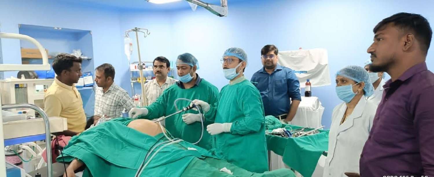 Bokaro News: बोकारो के सरकारी अस्पताल में लेप्रोस्कोपी विधि से पहली बार हुई सर्जरी