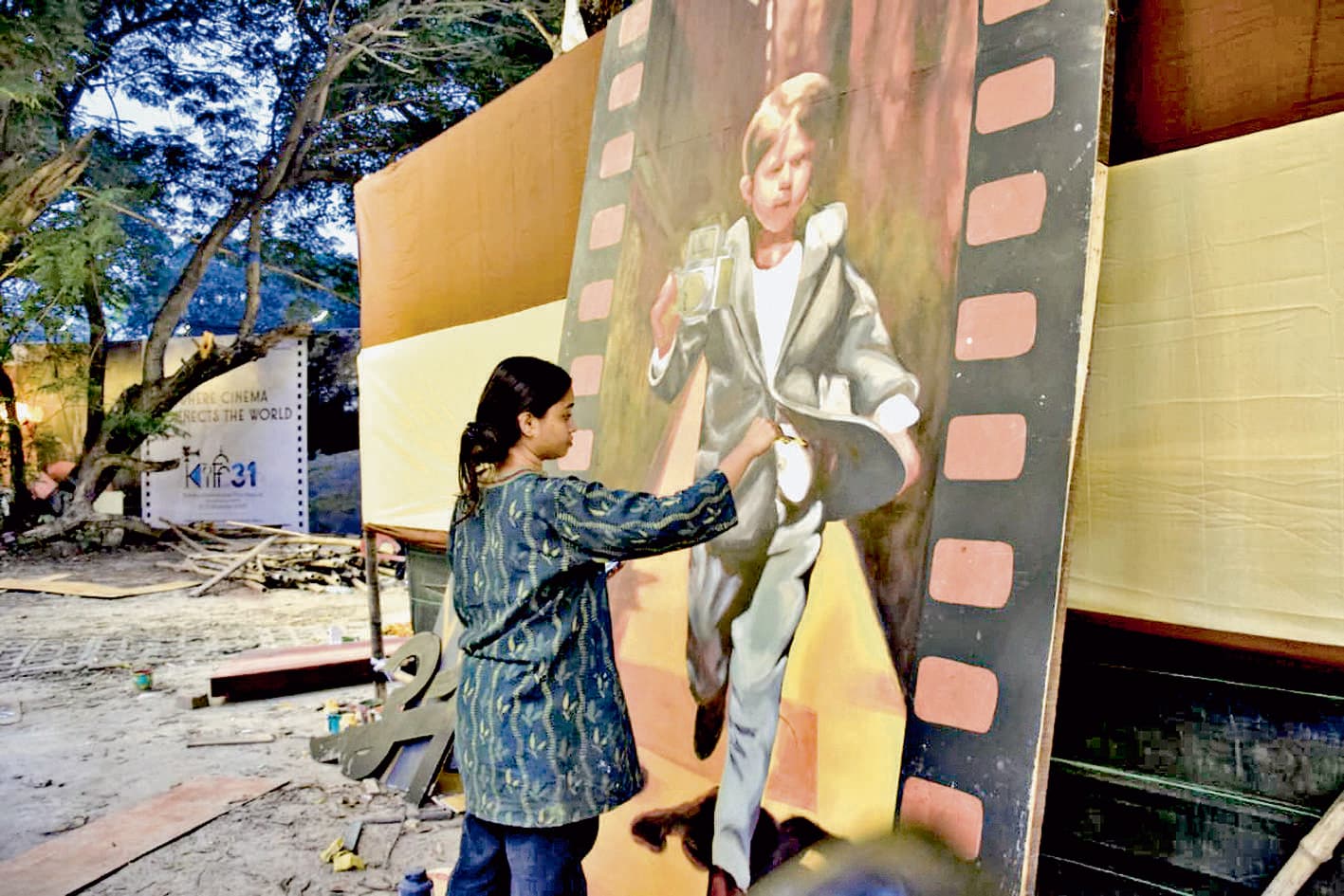 31वें केआइएफएफ की तैयारियां जोरों पर, रवींद सदन में बनाया गया है बड़ा शो-स्थल