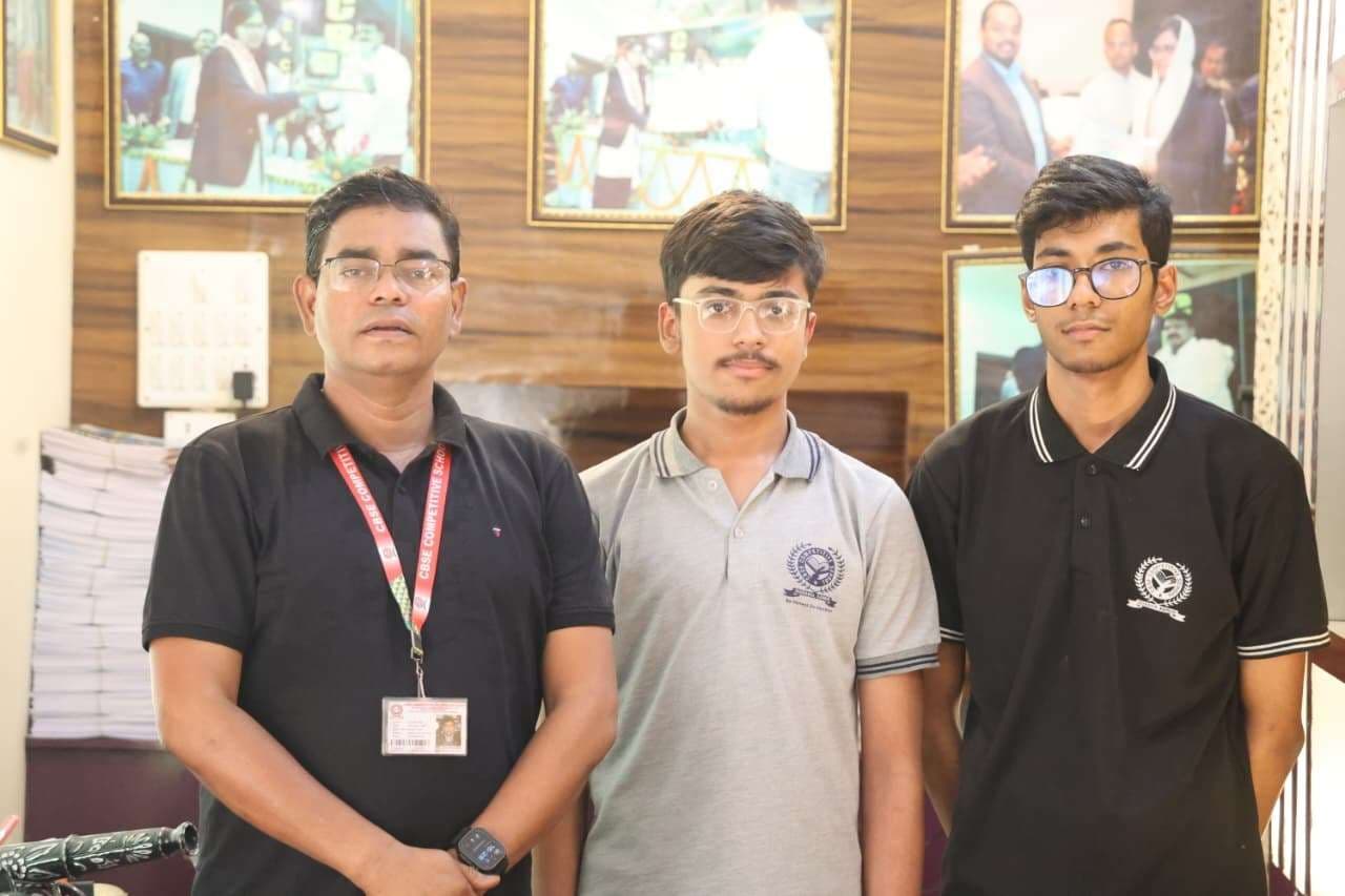 सीबीएसई कॉम्पिटेटिव स्कूल के दो छात्रों ने आइओक्यूएम ओलंपियाड में मारी बाजी