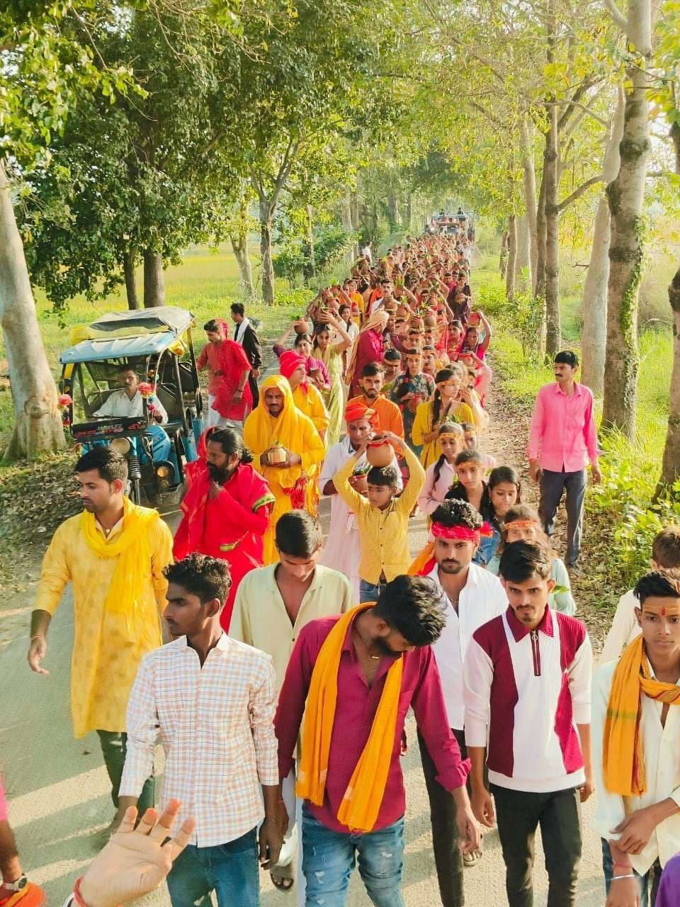 Motihari: सहस्त्रचंडी महायज्ञ को लेकर निकली जलयात्रा