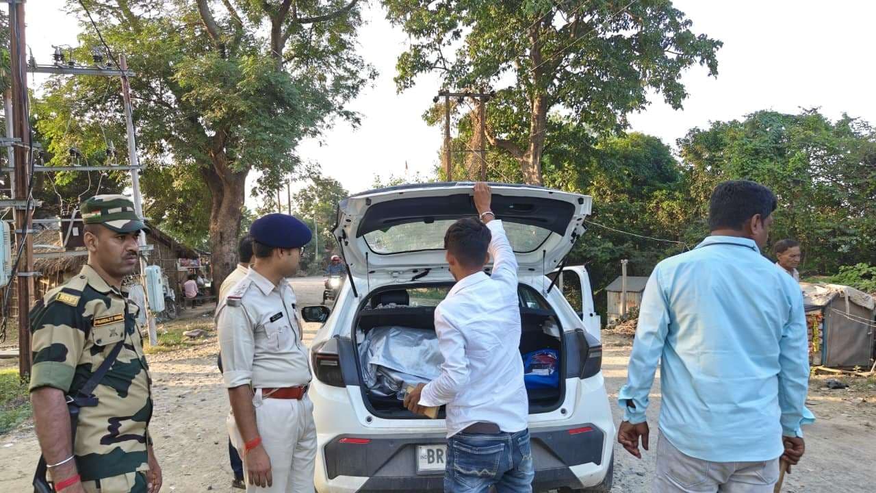 पुलिस ने चलाया वाहन जांच अभियान