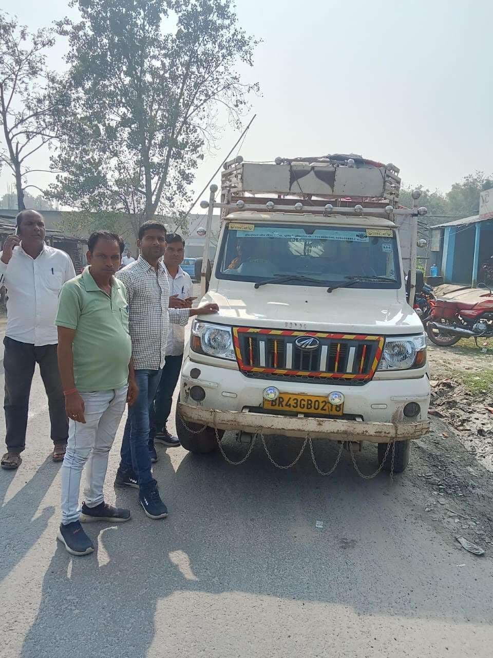 चुनाव को लेकर वाहनों का किया अधिग्रहण