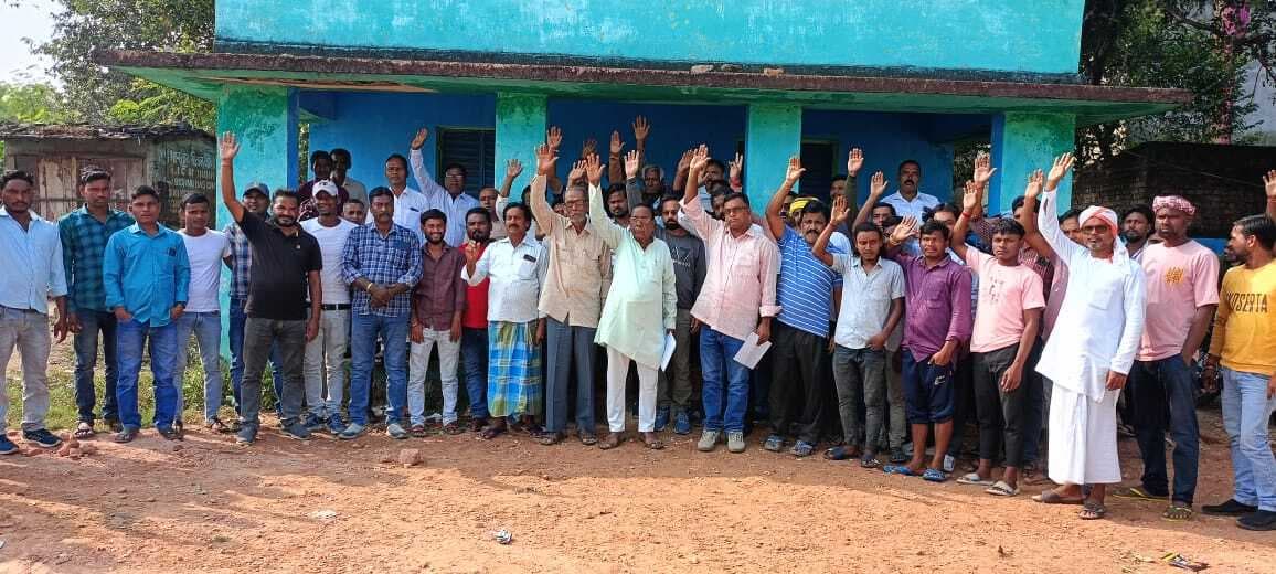 Seraikela Kharsawan News : गांव में कंपनी लगेगी, तो मौजा के लोगों को मिलेगा रोजगार, पलायन रुकेगा