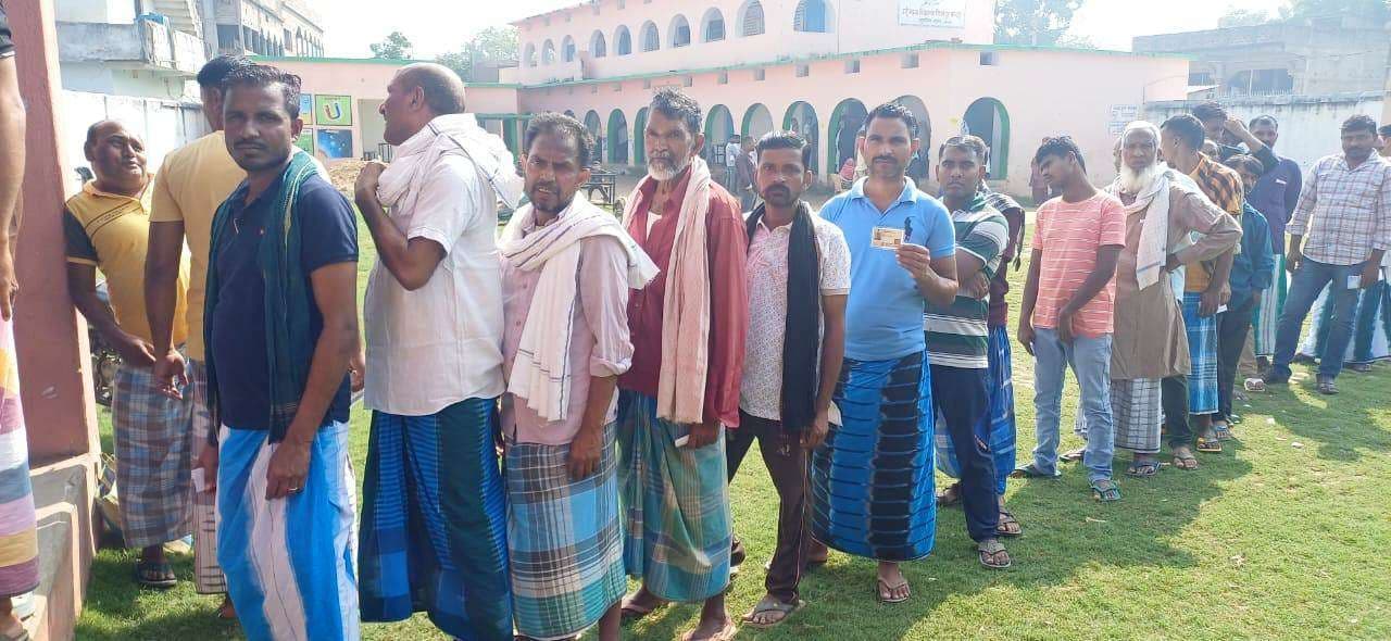 मुंगेर विधानसभा में जमकर बरसे वोट, 49.84 प्रतिशत हुआ मतदान