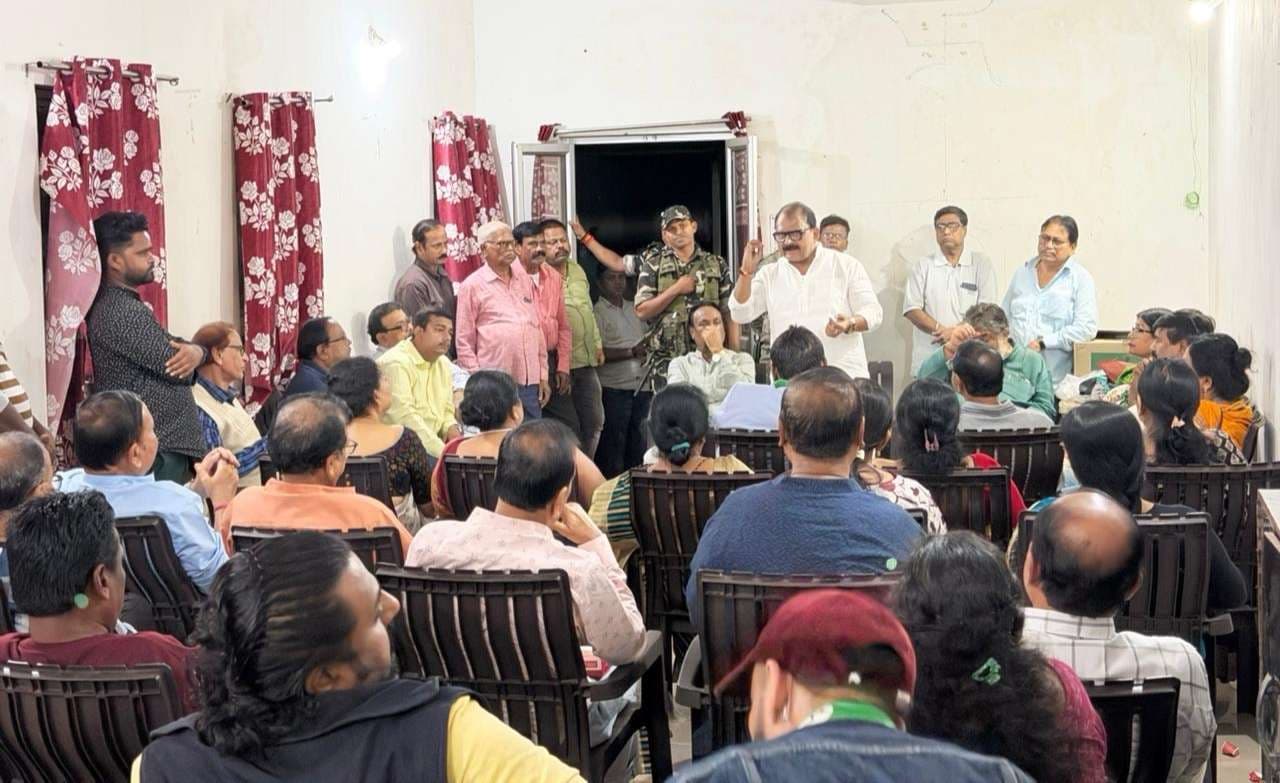 East Singhbhum News : बांग्ला भाषियों का अपमान करती है भाजपा : मिथिलेश