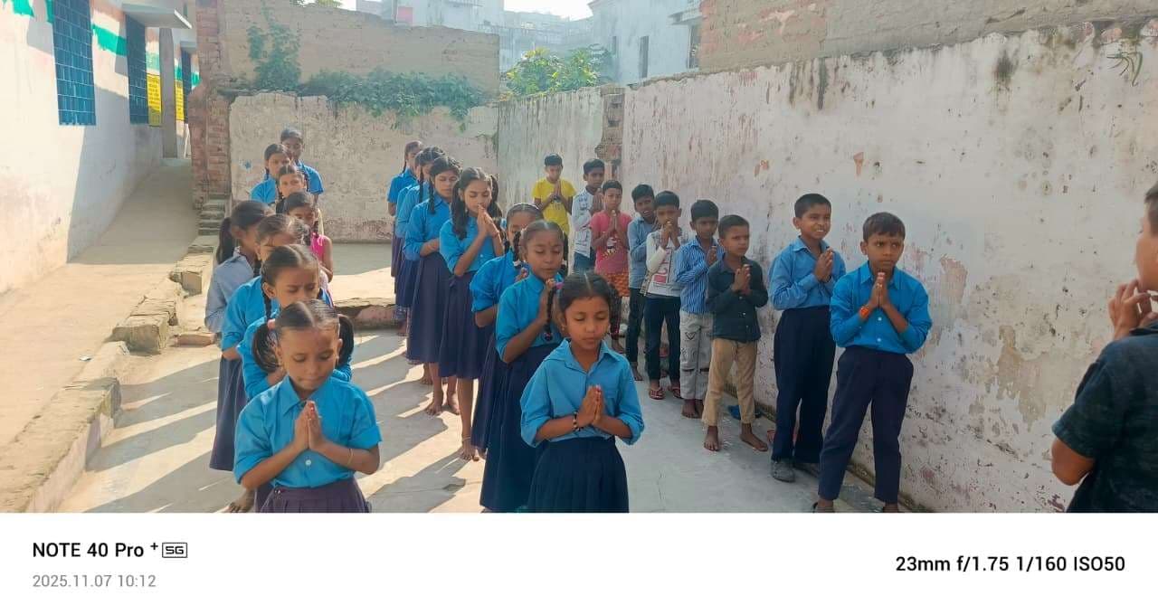 Motihari: वन्दे मातरम् की 150वीं वर्षगांठ पर स्कूल में गूंजा राष्ट्रगीत