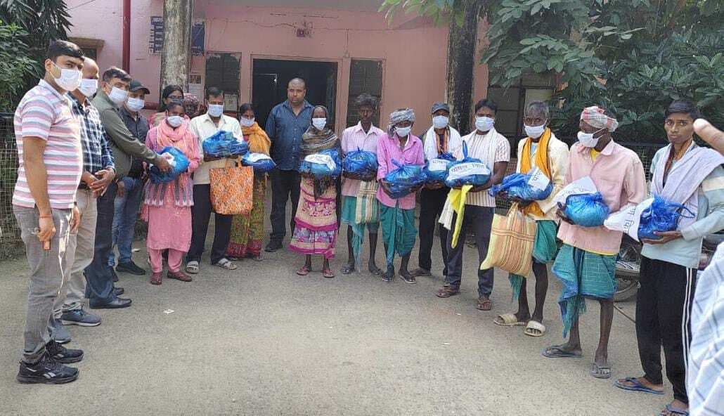 15 यक्ष्मा मरीजों के बीच पोषण किट का किया वितरण